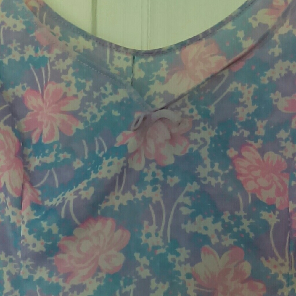 Dress - Picture 4 of 4